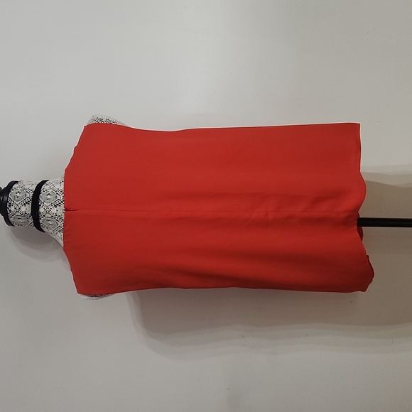 [L] BABATON Asymmetrical Hem Top - Picture 3 of 6